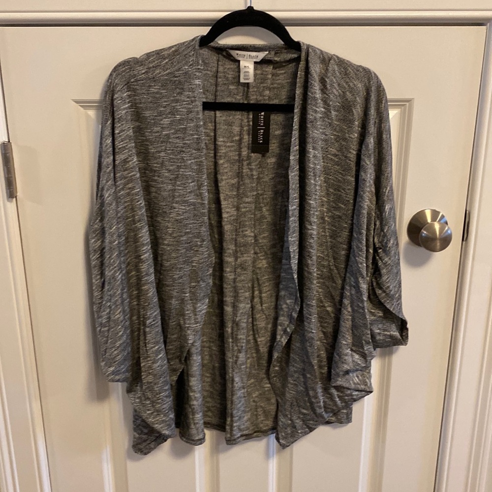 NWT black & white light weight sweater